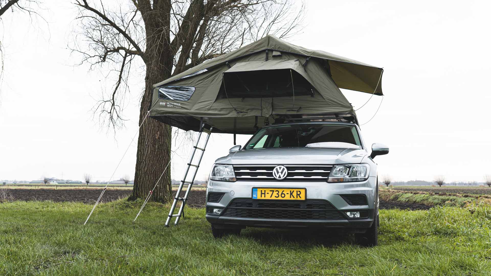 A rooftop tent with room for 3 - the 180L Deluxe